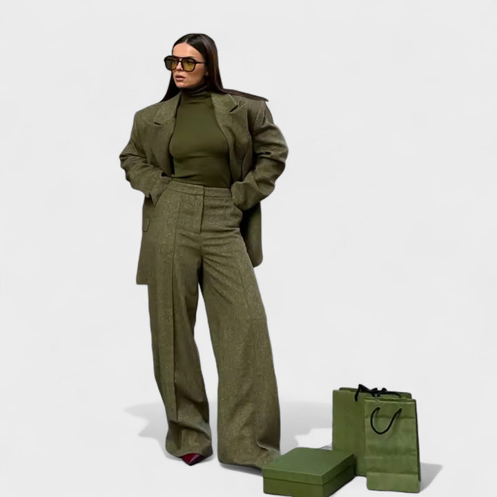 Sadhbh - Stylish City Ensemble
