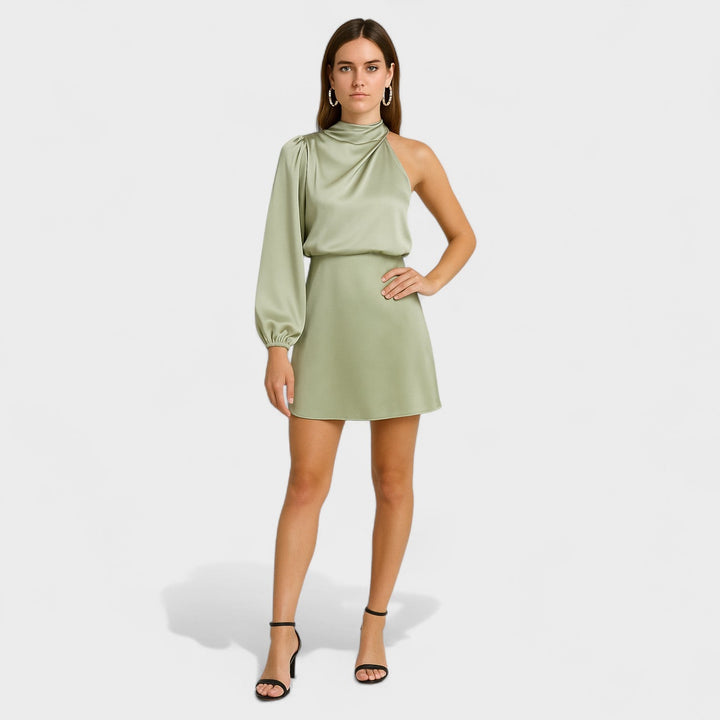 Órla - Elegant Asymmetrical Gown