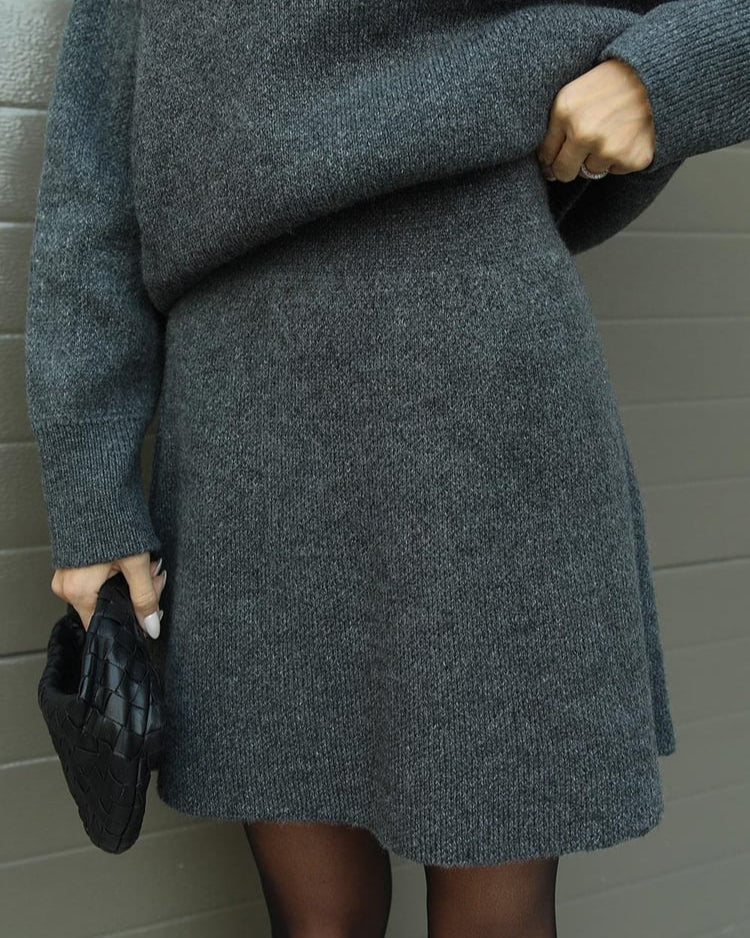 Ríona - Stylish Fall Ensemble