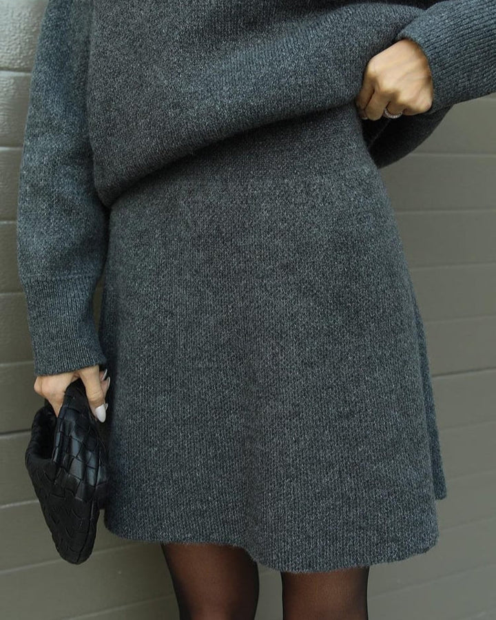 Ríona - Stylish Fall Ensemble