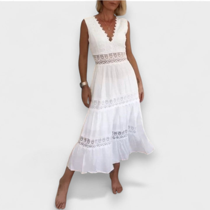 Aobhnait - Elegant Long Gown