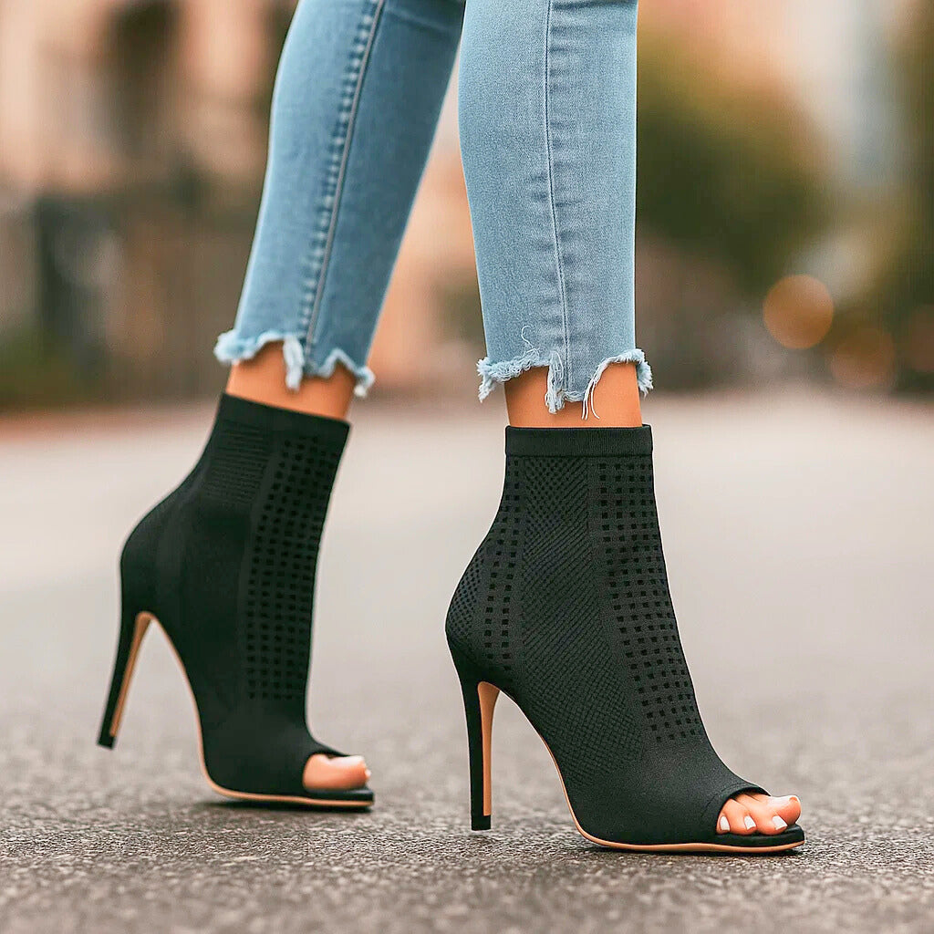 Dervla - Stretchy High Heels