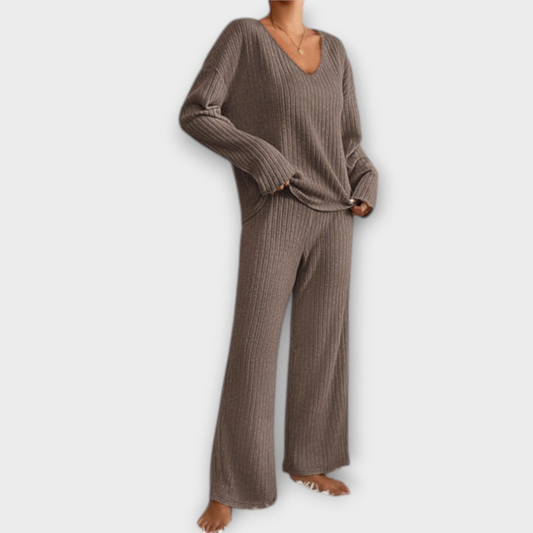 Bríd - Stylish Ribbed Ensemble