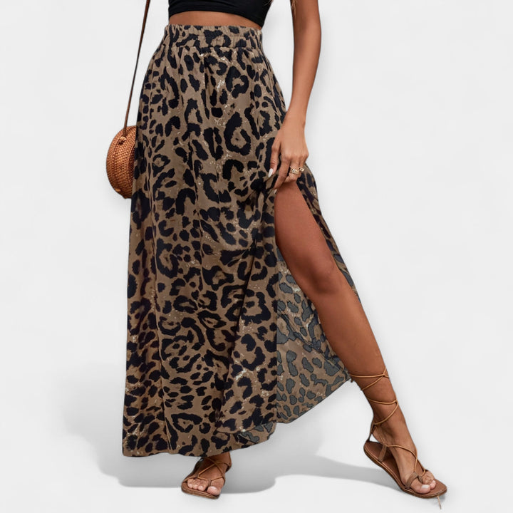 Caitlín - Leopard Print Midi Skirt