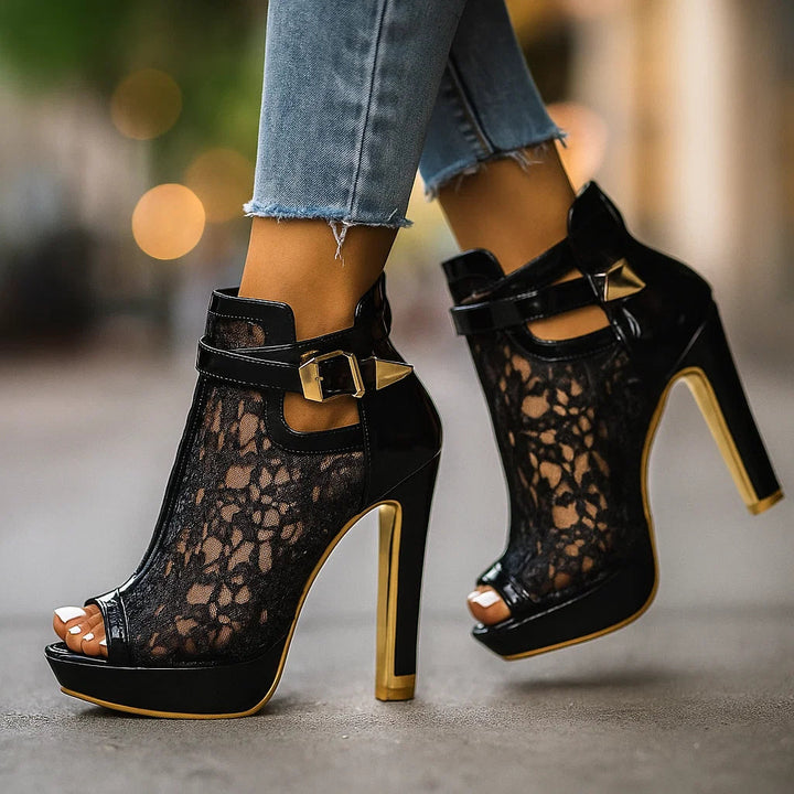 Órlaith - Elegant Lace-Detail Heels