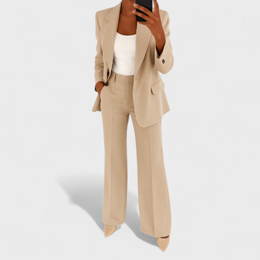 Éilis - Sophisticated Chic Suit
