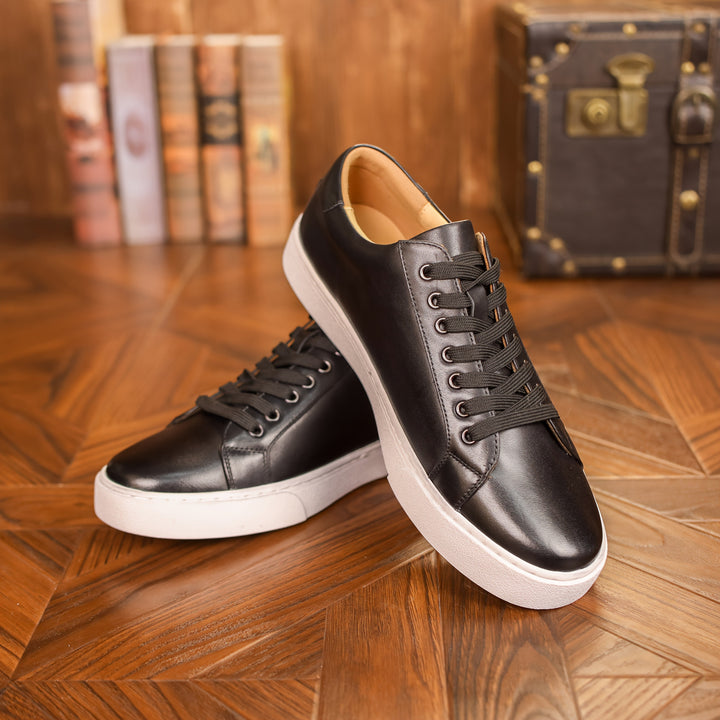Seán - Chic Low-Profile Footwear