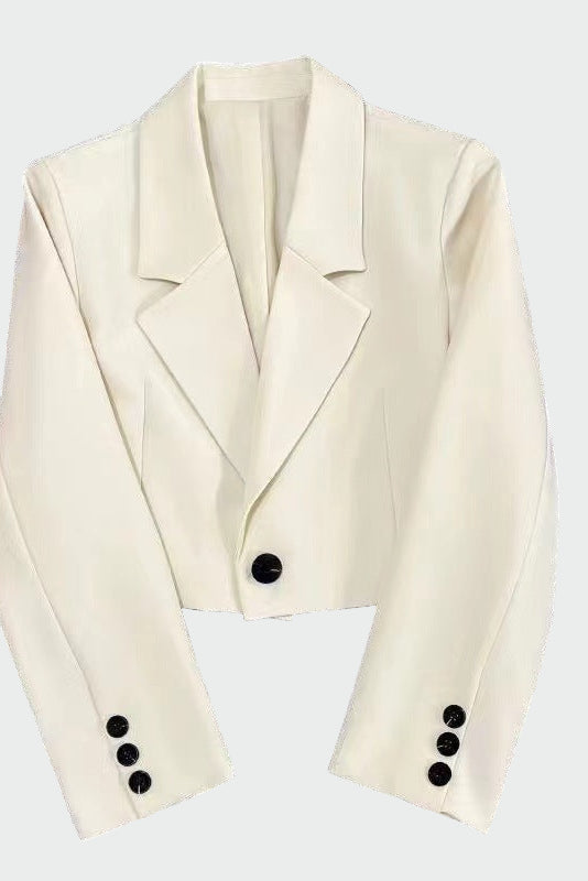 Saoirse - Chic Short Blazer