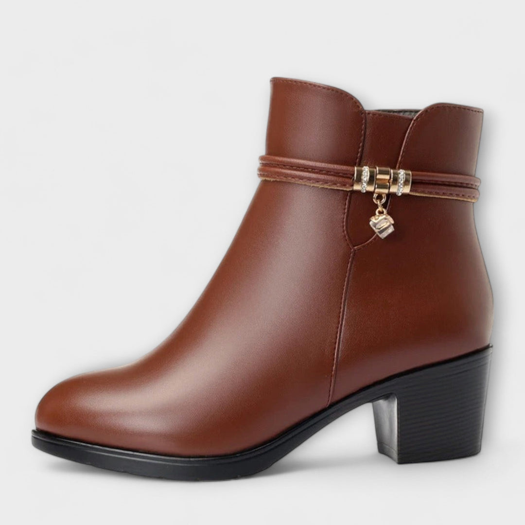 Dervla - Chic Winter Boot Collection
