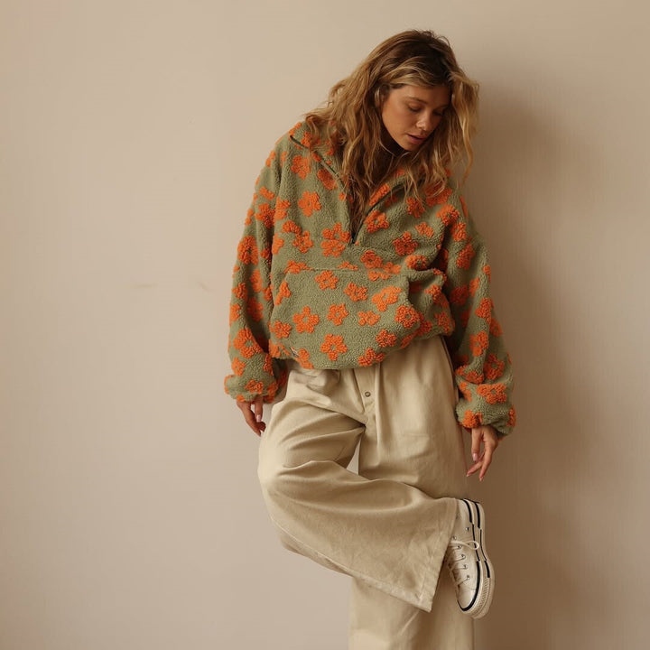 Íde - Oversized Floral Sweatshirt