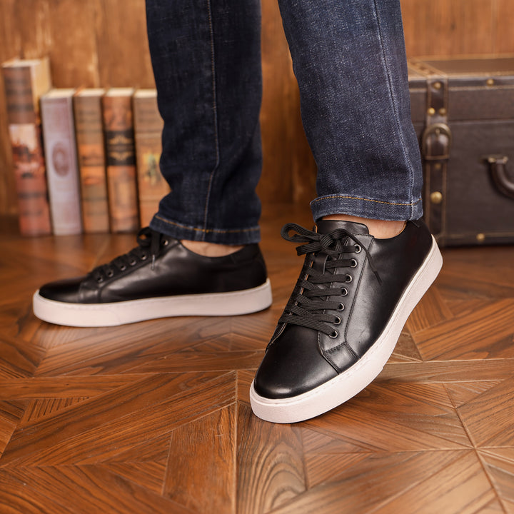 Seán - Chic Low-Profile Footwear