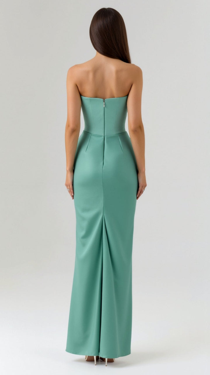 Aveen - Graceful Maxi Dress