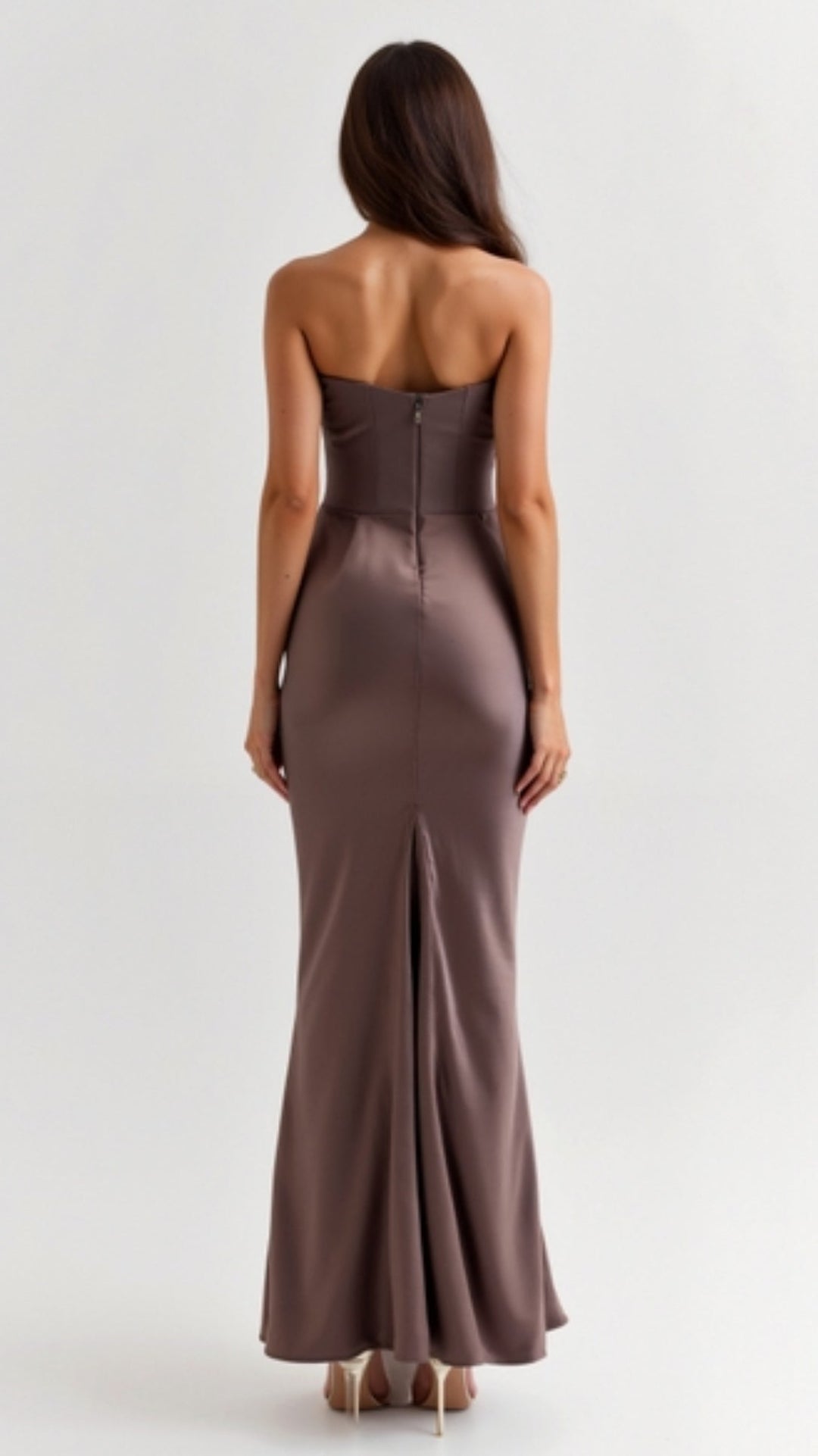 Aveen - Graceful Maxi Dress