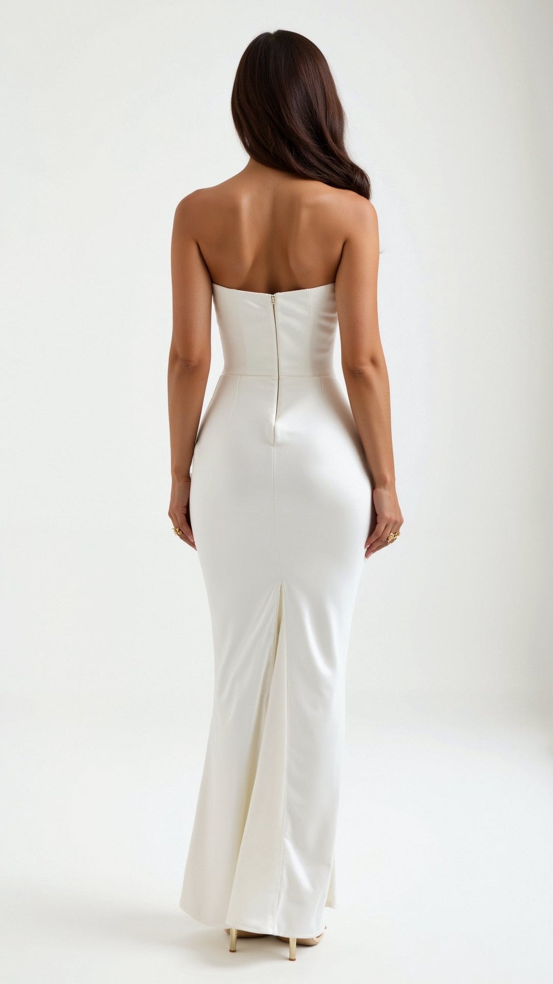 Aveen - Graceful Maxi Dress