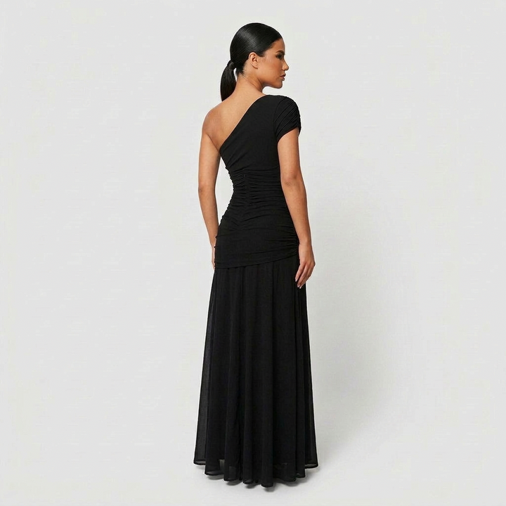 Ailís - Sophisticated Maxi Dress
