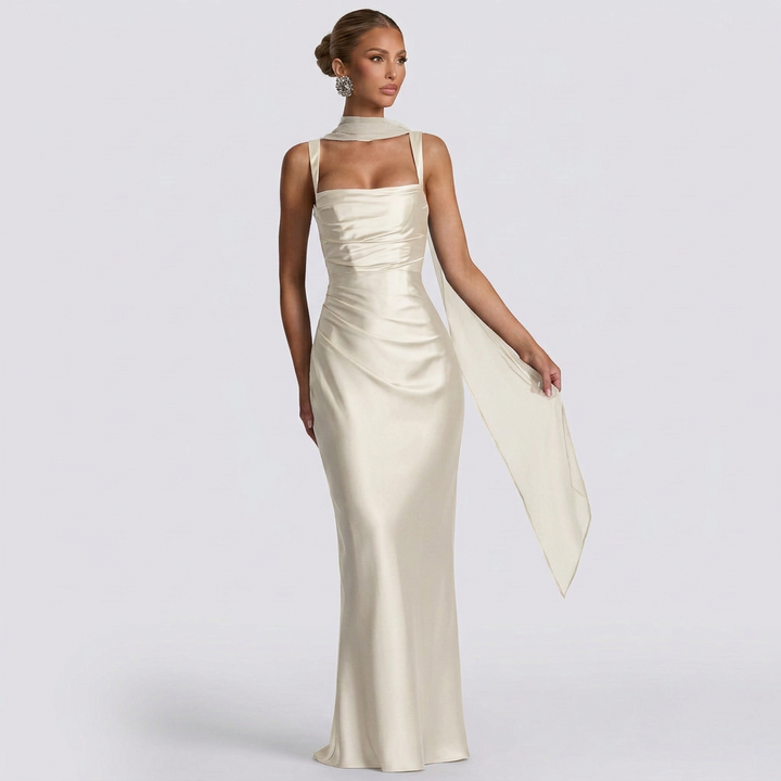 Bernadette - Chic Maxi Dress