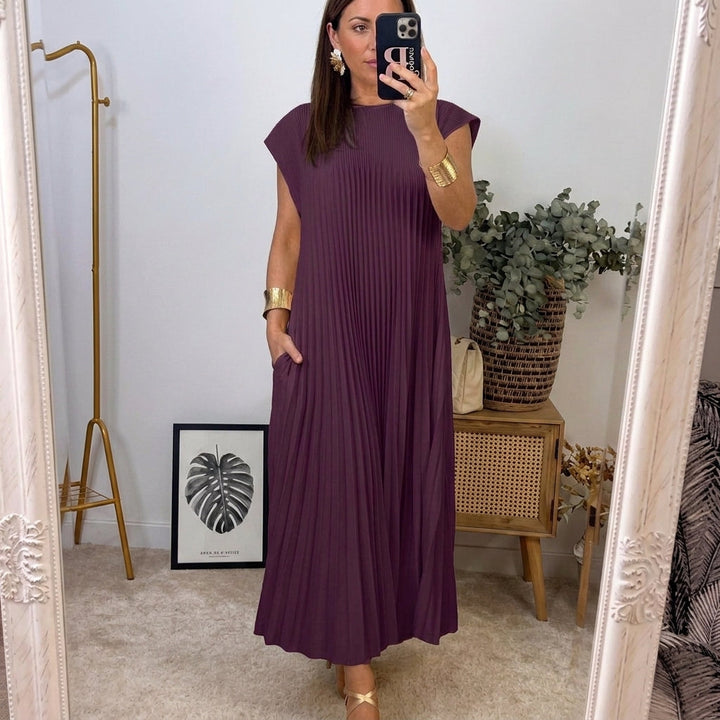 Anaïs - Flowing Pleated Maxi Dress