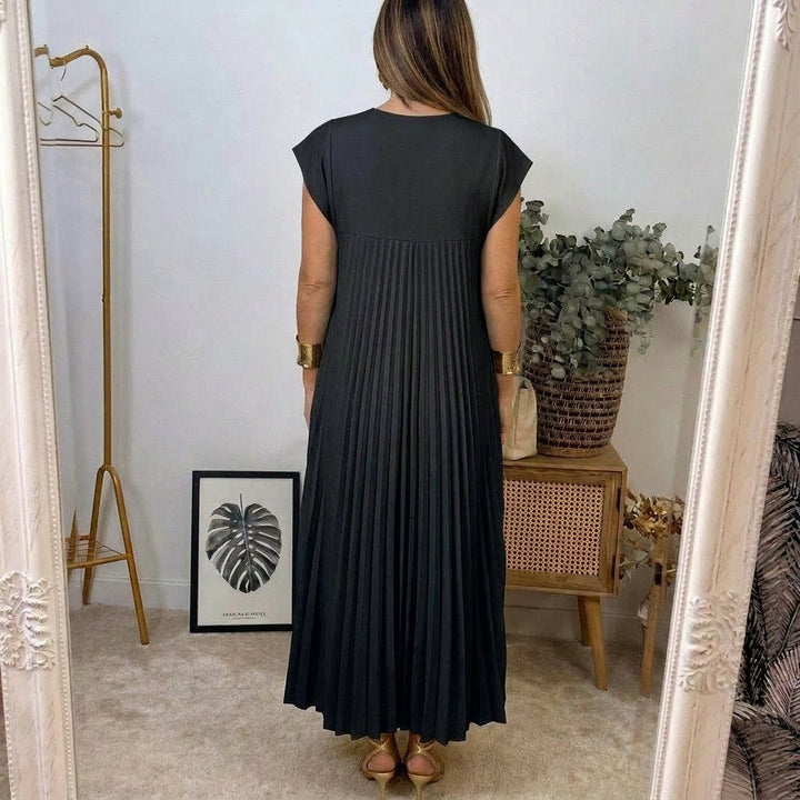 Ailionóra - Flowing Pleated Maxi Dress