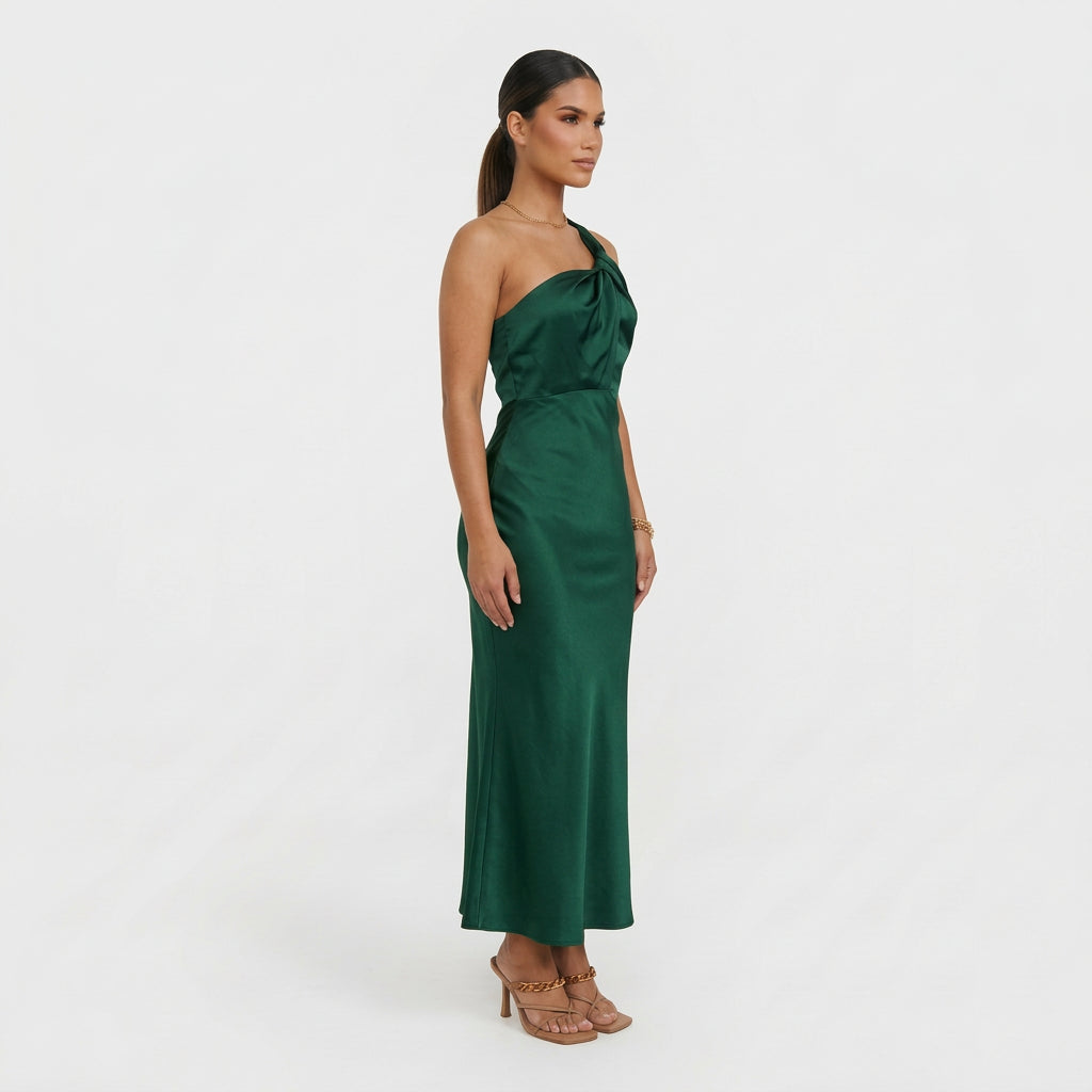 Tara - Sophisticated Maxi Dress