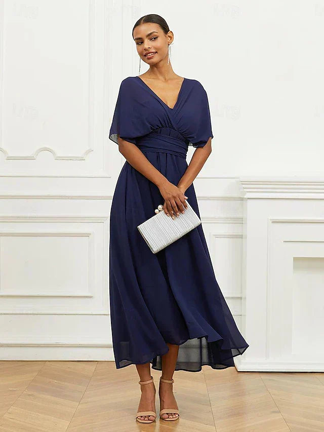 Fiona - Chic Midi Dress