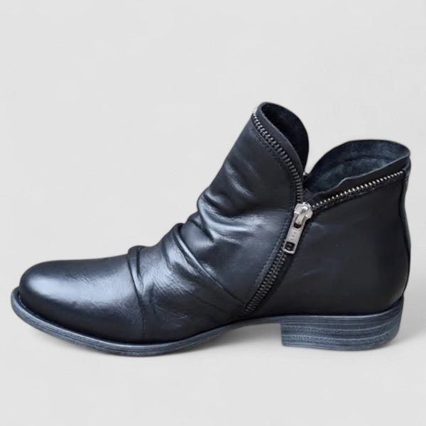 Caitlín - Orthopedic Boots