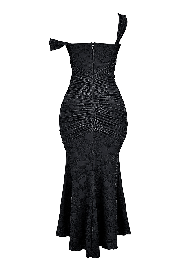 Nóra - Chic Maxi Dress