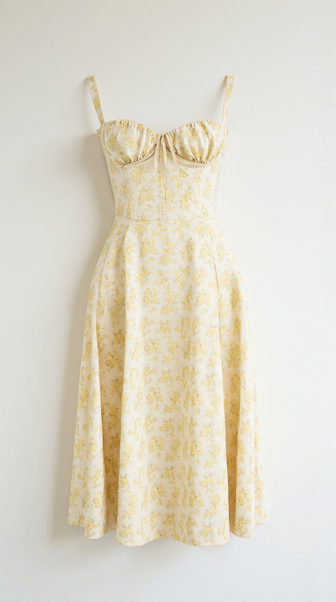 Noreen - Chic Midi Dress