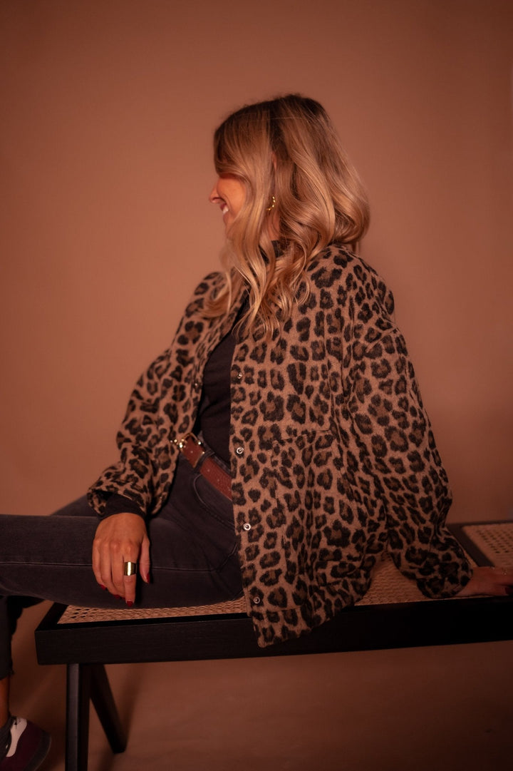 Deirbhile - Stylishly Elegant Coat