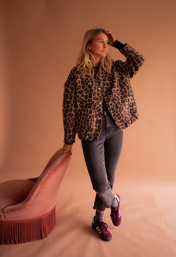 Deirbhile - Stylishly Elegant Coat
