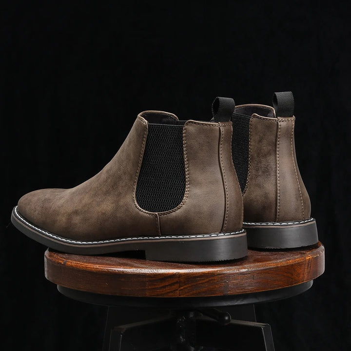 Ultan - Chic Chelsea Ankle Boots