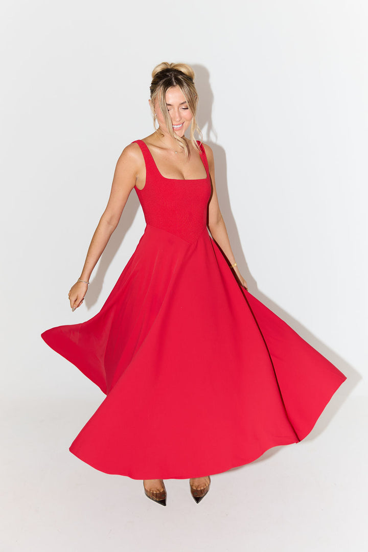 Brighid - Chic Midi Dress