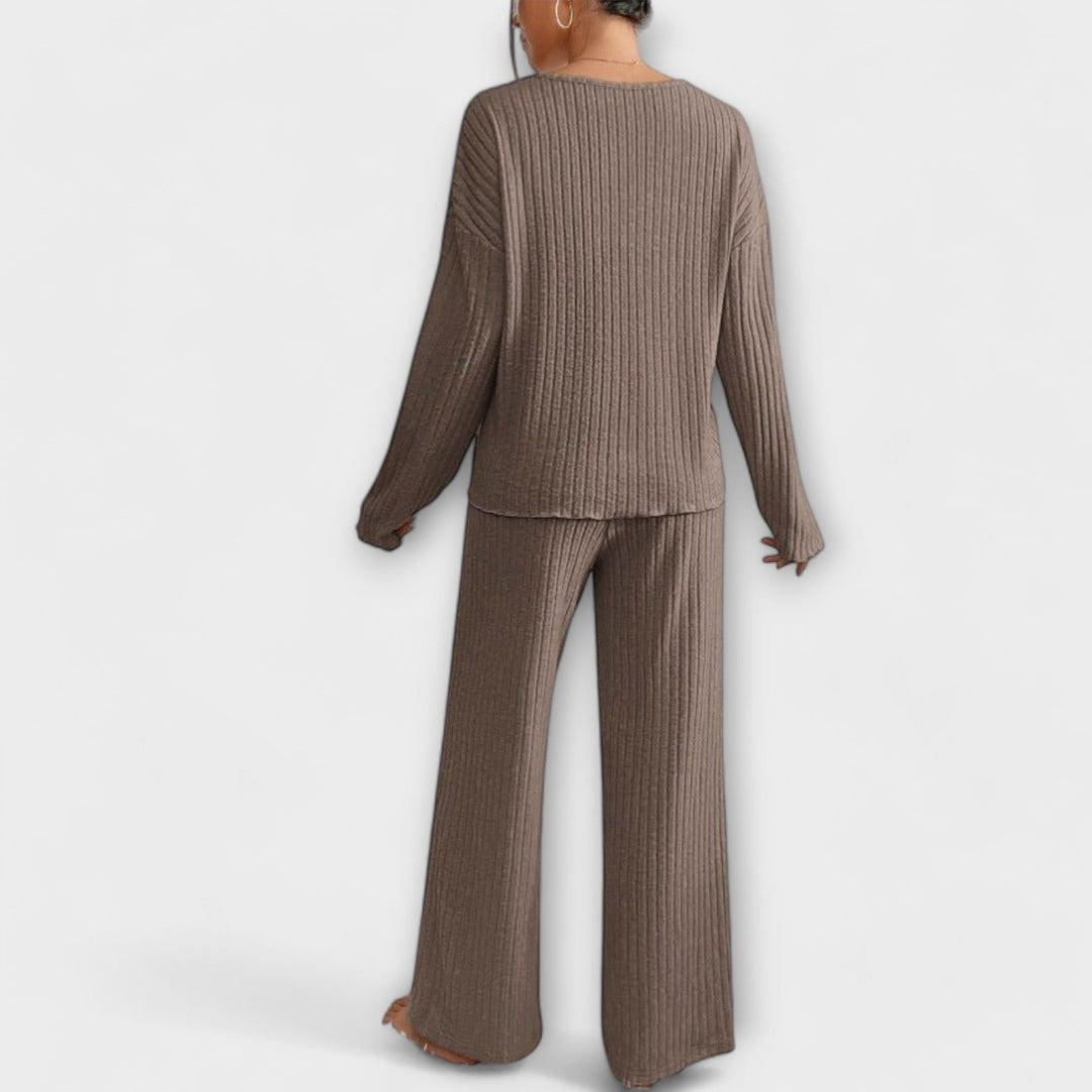 Clodagh - Chic Ribbed Ensemble