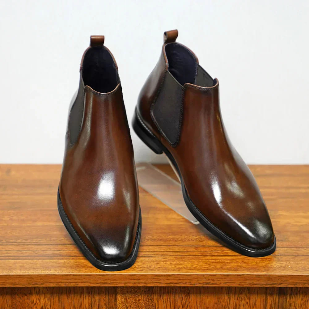 Ciarán - Chic Chelsea Ankle Boots