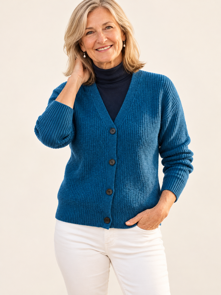 Heidi – Vintage Inspired Jumper on a mature model