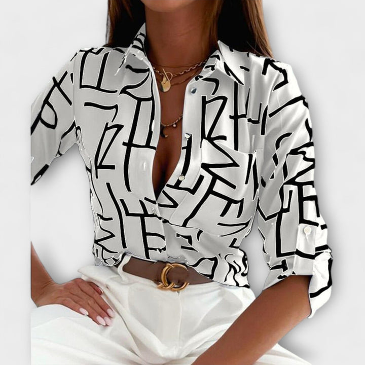 Gráinne - Timeless Elegant Blouse